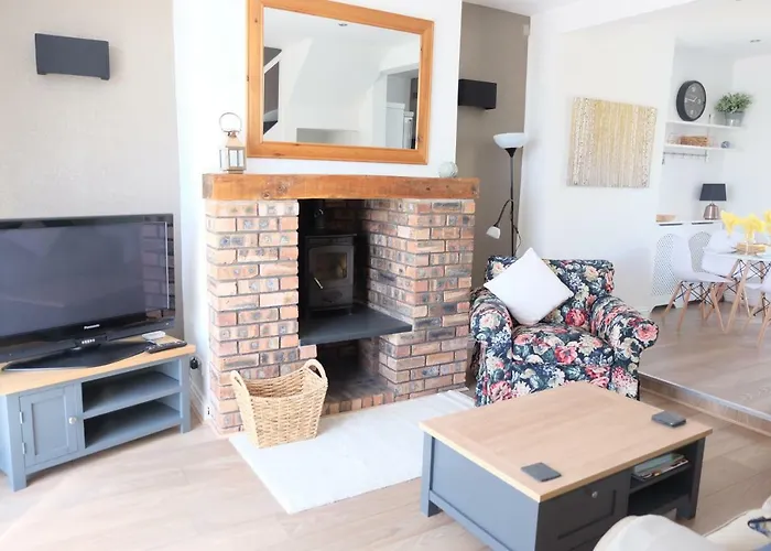 1 Saron Cottages
